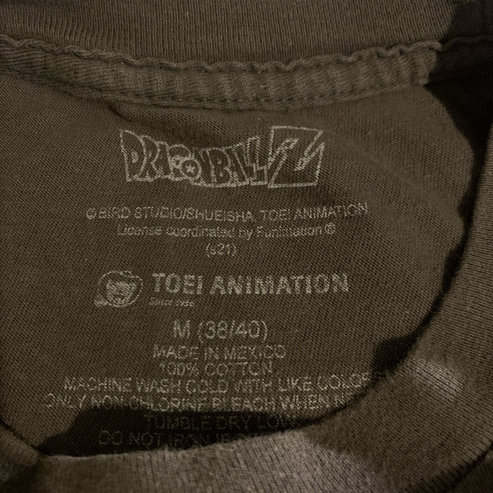 4 medium T-shirt bundle - Picture 5 of 8